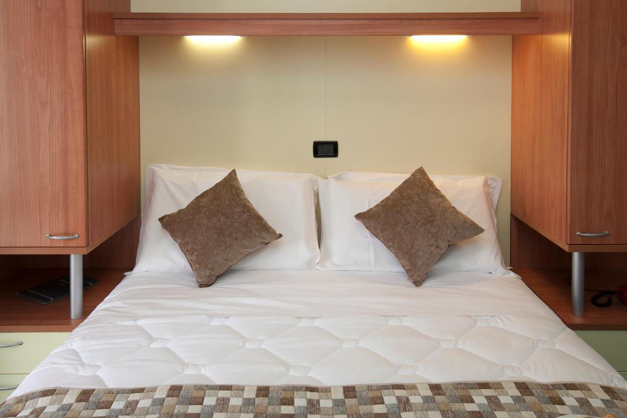 Hotel Derby S Lido di Jesolo Dış mekan fotoğraf