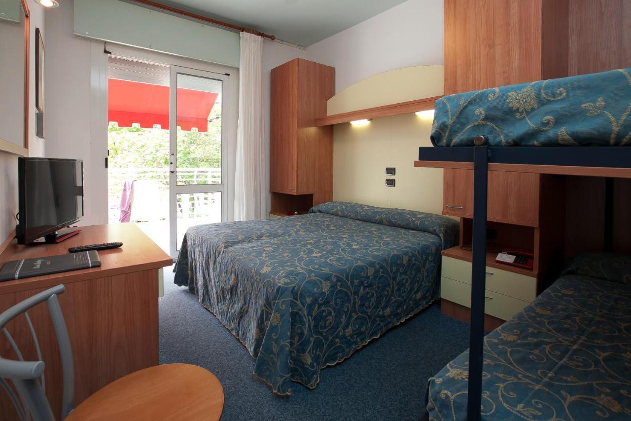 Hotel Derby S Lido di Jesolo Dış mekan fotoğraf