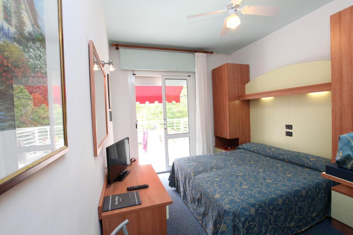 Hotel Derby S Lido di Jesolo Dış mekan fotoğraf
