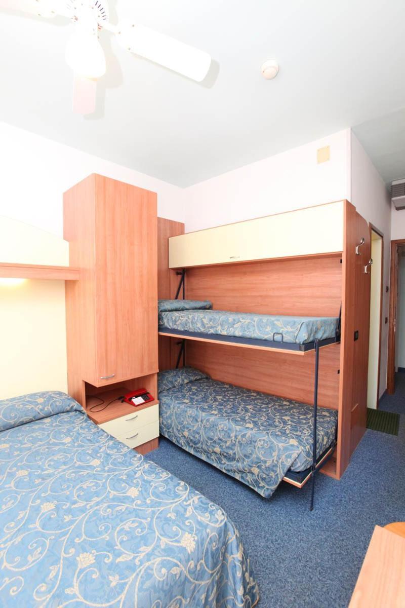 Hotel Derby S Lido di Jesolo Dış mekan fotoğraf