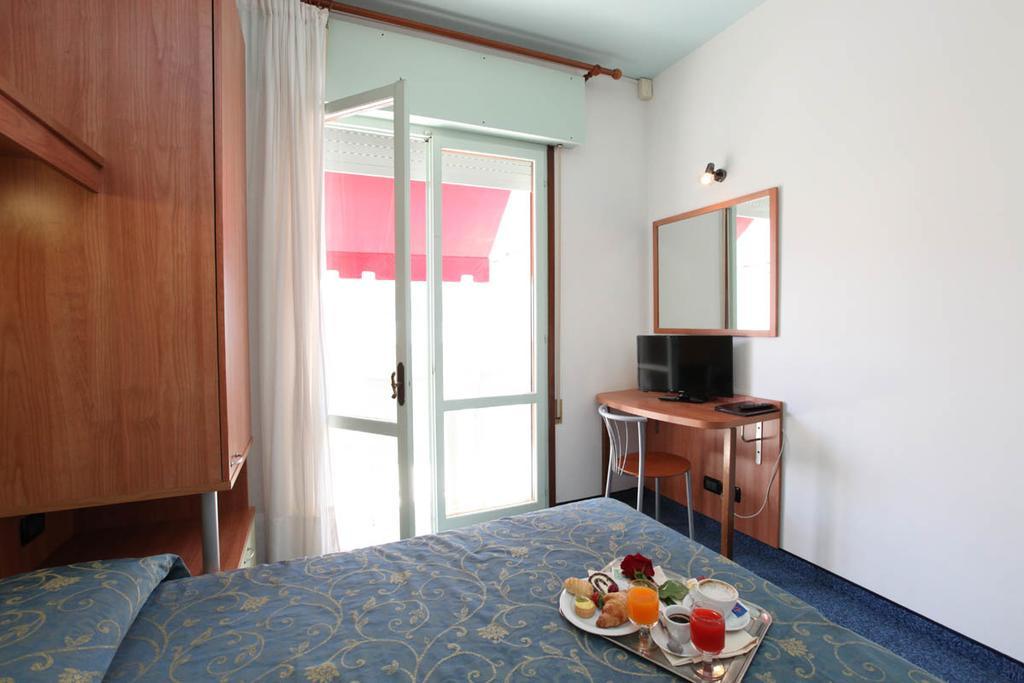 Hotel Derby S Lido di Jesolo Dış mekan fotoğraf