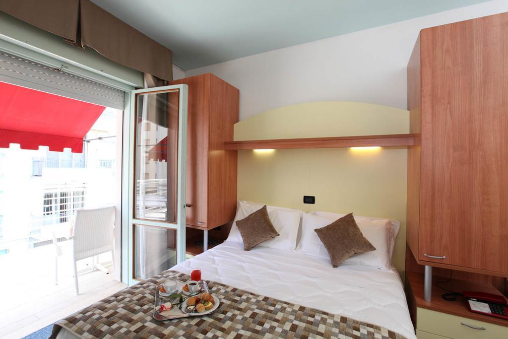Hotel Derby S Lido di Jesolo Dış mekan fotoğraf